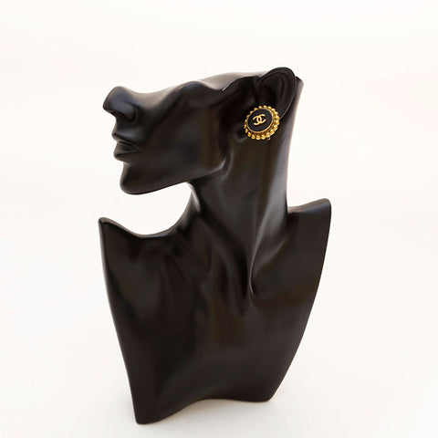 CHANEL 94P COCO Mark Round Earring Black Gold WS20437