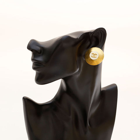 香奈儿94p可可马克圆形耳环白金WS20439