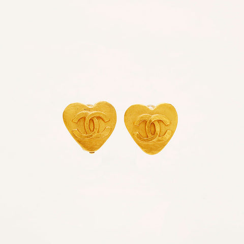 CHANEL 95P COCO Mark Heart Earring gold WS20443