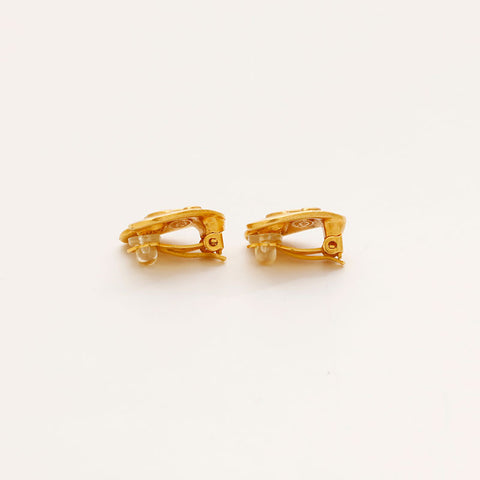 CHANEL 95P COCO Mark Heart Earring gold WS20443