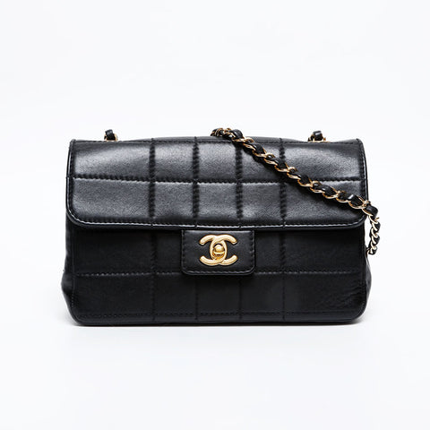 CHANEL No. 7 2002-2003 Chocolate Bar Chain Shoulder Bag black WS20445