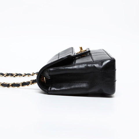 CHANEL No. 7 2002-2003 Chocolate Bar Chain Shoulder Bag black WS20445