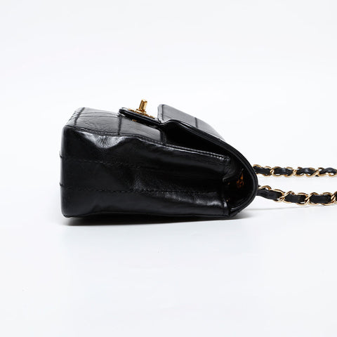 CHANEL No. 7 2002-2003 Chocolate Bar Chain Shoulder Bag black WS20445