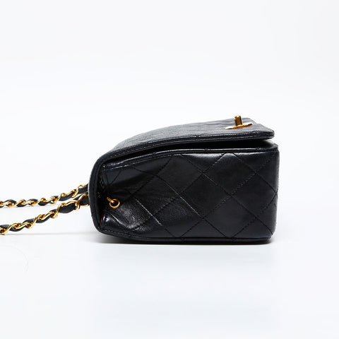 CHANEL No. 1 1989-1991 Lambskin Full Flap Matelasse Shoulder Bag black WS20446