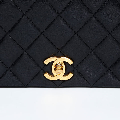 CHANEL No. 1 1989-1991 Lambskin Full Flap Matelasse Shoulder Bag black WS20446
