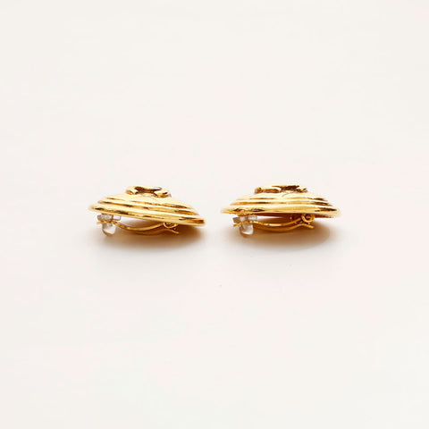 CHANEL COCO Mark round Earring gold WS20449