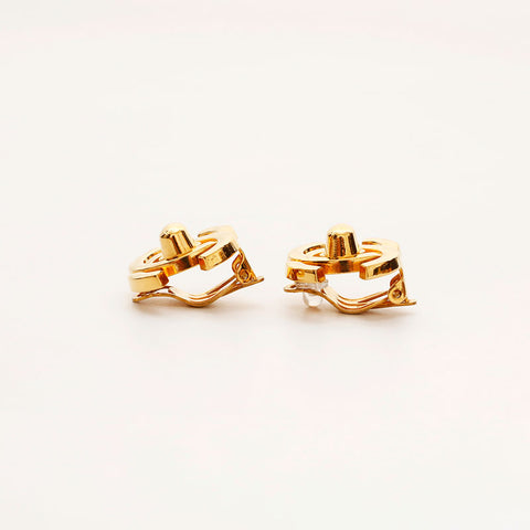 CHANEL 95A Turn Lock Earring gold WS20450