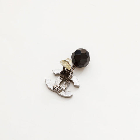CHANEL E13V COCO Mark Swing Earring black WS20453