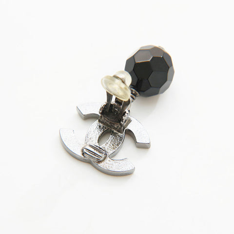 CHANEL E13V COCO Mark Swing Earring black WS20453