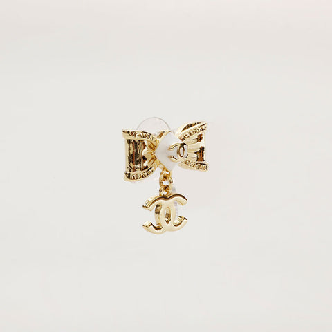CHANEL A22B COCO Mark Ribbon Pierce gold WS20455