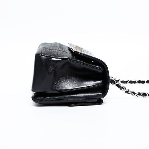CHANEL No. 6 2000-2002 Lambskin Chocolate Bar 2.55 Chain Shoulder Bag black WS20483