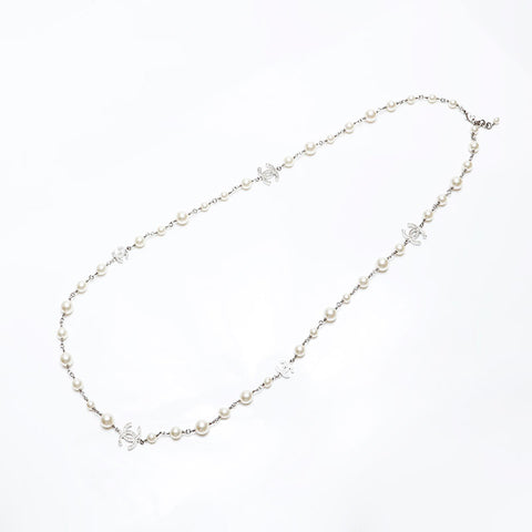 CHANEL COCO Mark Pearl B13B Long Necklace white WS20499