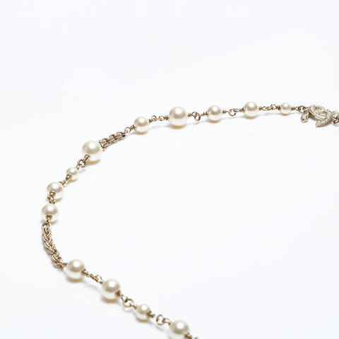 CHANEL COCO Mark Pearl B17V Long Necklace white WS20500