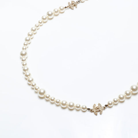CHANEL COCO Mark Pearl A12P Long Necklace white WS20501