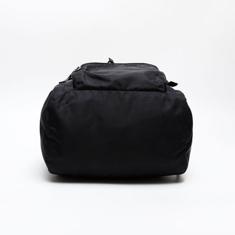 PRADA Nylon triangle logo Backpack Â· Daypack black WS20648