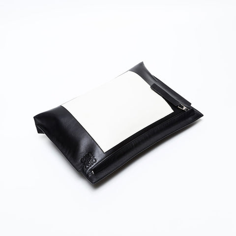 LOEWE Leather Anagram Clutch bag black WS20671