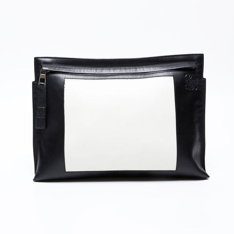 LOEWE Leather Anagram Clutch bag black WS20671