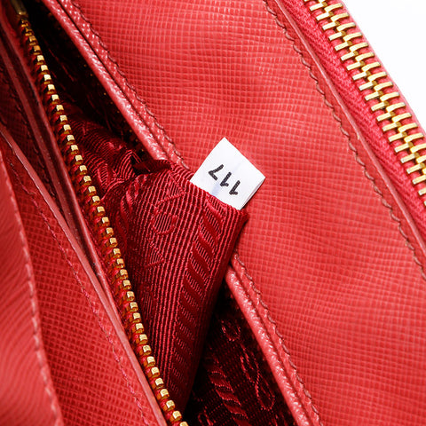 PRADA Saffiano Leather Galleria Small Handbag pink WS20704