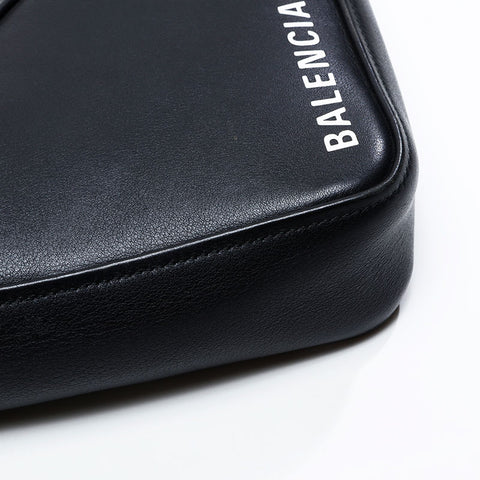 BALENCIAGA Leather Triangle Dull Duffle Shoulder Bag black WS20750