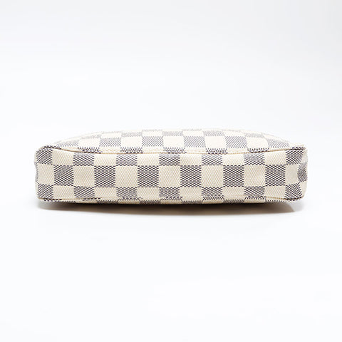 LOUIS VUITTON 2007 Damier Azur Pochette Accessoires Handbag white WS20791