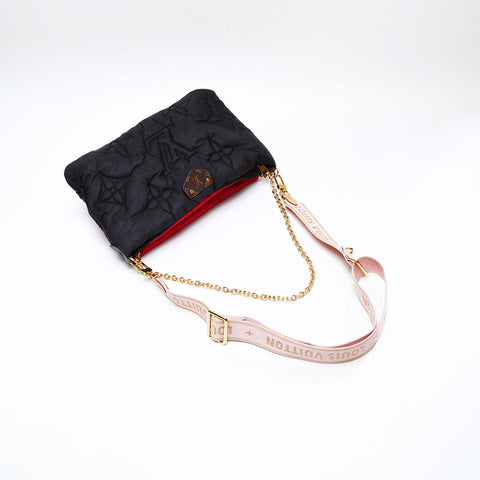LOUIS VUITTON Maxi Multi Pochette Accessoires Shoulder Bag Black x pink WS20795