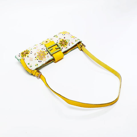 FENDI Beaded Flower Mamma Bucket Shoulder Bag white WS20806