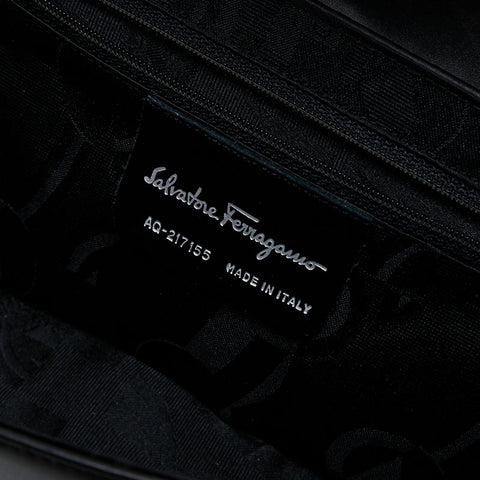 Salvatore Ferragamo Gancini One Shoulder Bag in Leather Shoulder Bag black WS20807