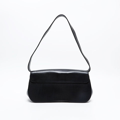 Salvatore Ferragamo Gancini One Shoulder Bag in Leather Shoulder Bag black WS20807