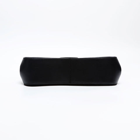 Salvatore Ferragamo Gancini One Shoulder Bag in Leather Shoulder Bag black WS20807