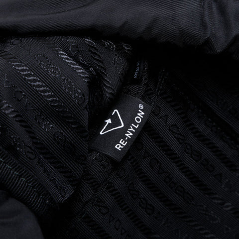 PRADA Nylon Backpack Â· Daypack black WS20815
