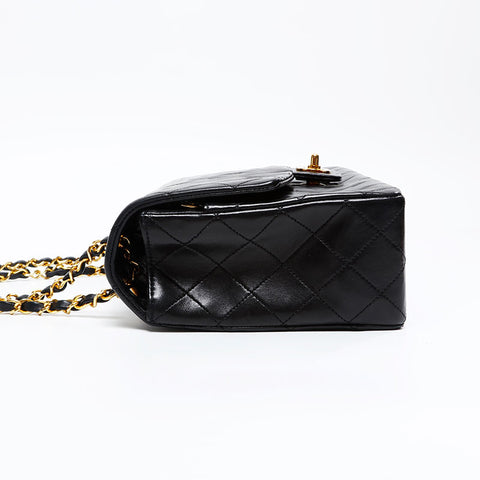 CHANEL No. 1 1989-1991 Lambskin Matelasse Double Chain Shoulder Bag black WS20872