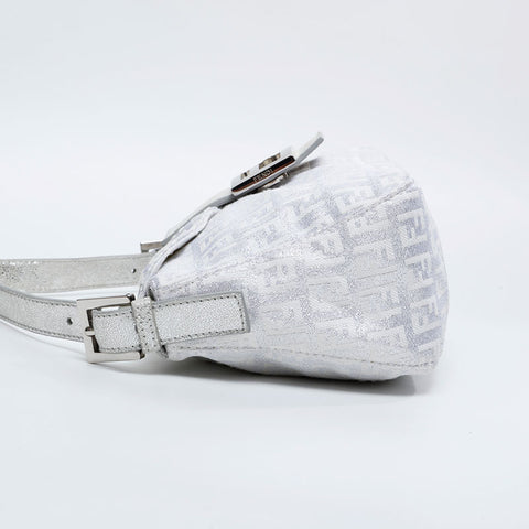 FENDI Zucchino glitter mamma bucket Shoulder Bag white WS20916
