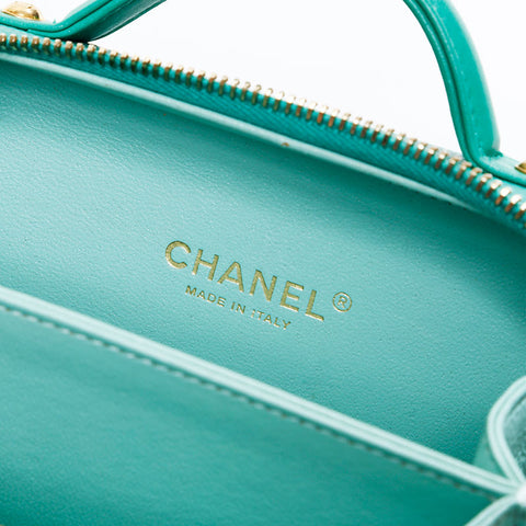 CHANEL CC Filigree Matelasse Mini Vanity 24th Series Shoulder Bag green WS20932