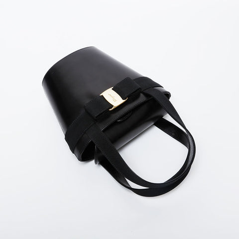 Salvatore Ferragamo Vara Leather Handbag black WS20990