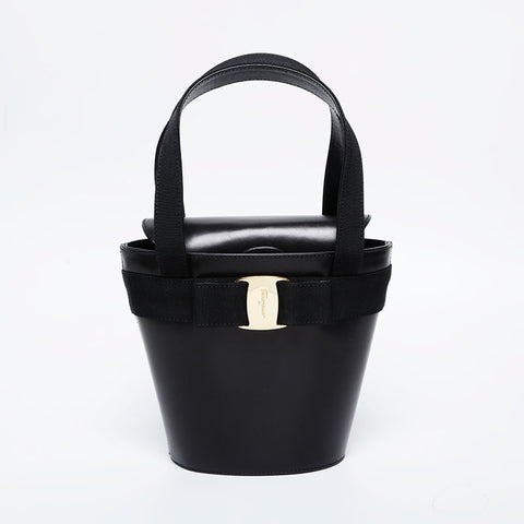 Salvatore Ferragamo Vara Leather Handbag black WS20990