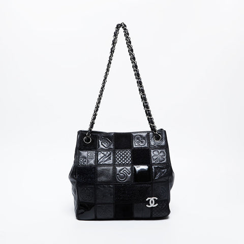 CHANEL No. 10 Icon Motif Chocolate Bar 2005-2006 Shoulder Bag black WS21013