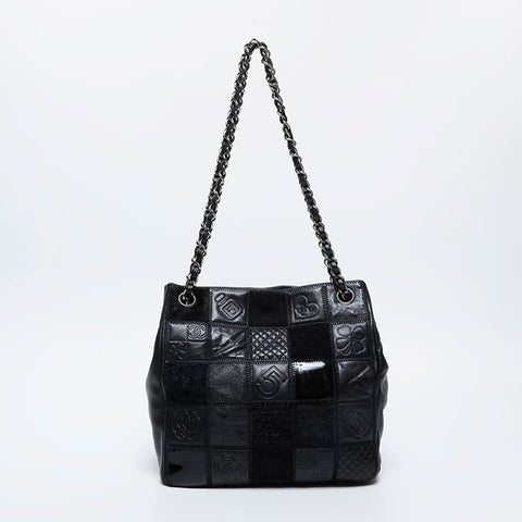 CHANEL No. 10 Icon Motif Chocolate Bar 2005-2006 Shoulder Bag black WS21013