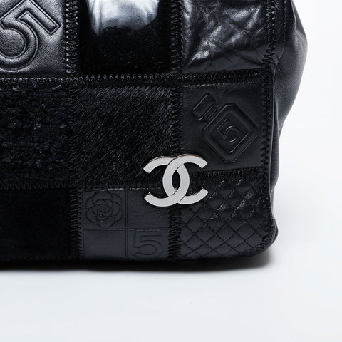 CHANEL No. 10 Icon Motif Chocolate Bar 2005-2006 Shoulder Bag black WS21013