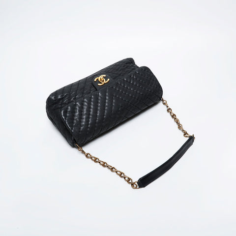 CHANEL No. 14 2010-2011 Chevron Chain Shoulder Bag black WS21077