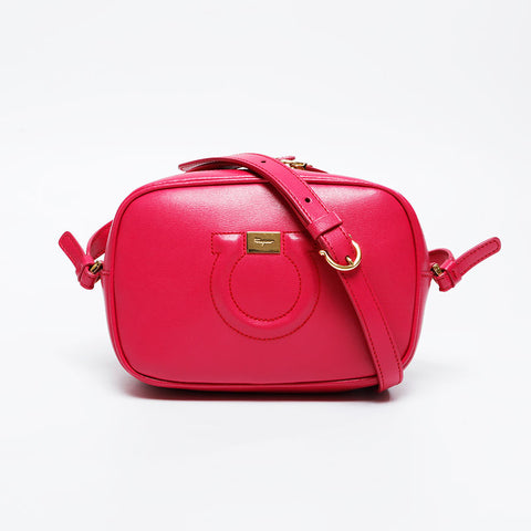 Salvatore Ferragamo Gancini leather camera bag Shoulder Bag pink WS21089