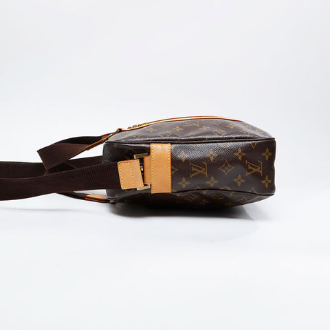 LOUIS VUITTON 2005 Monogram Sac Bosphore Shoulder Bag Brown WS21096