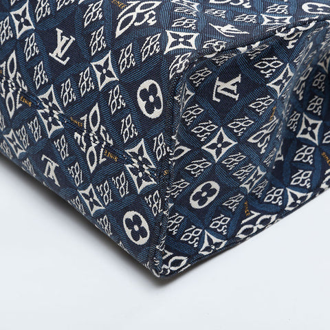 LOUIS VUITTON 2020 On the Go 1854 MM Tote Bag Navy WS21097