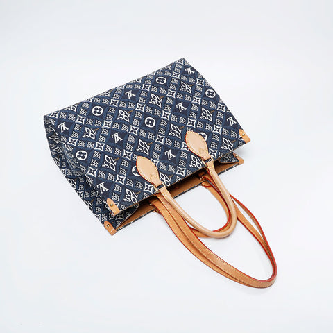 LOUIS VUITTON 2020 On the Go 1854 MM Tote Bag Navy WS21097