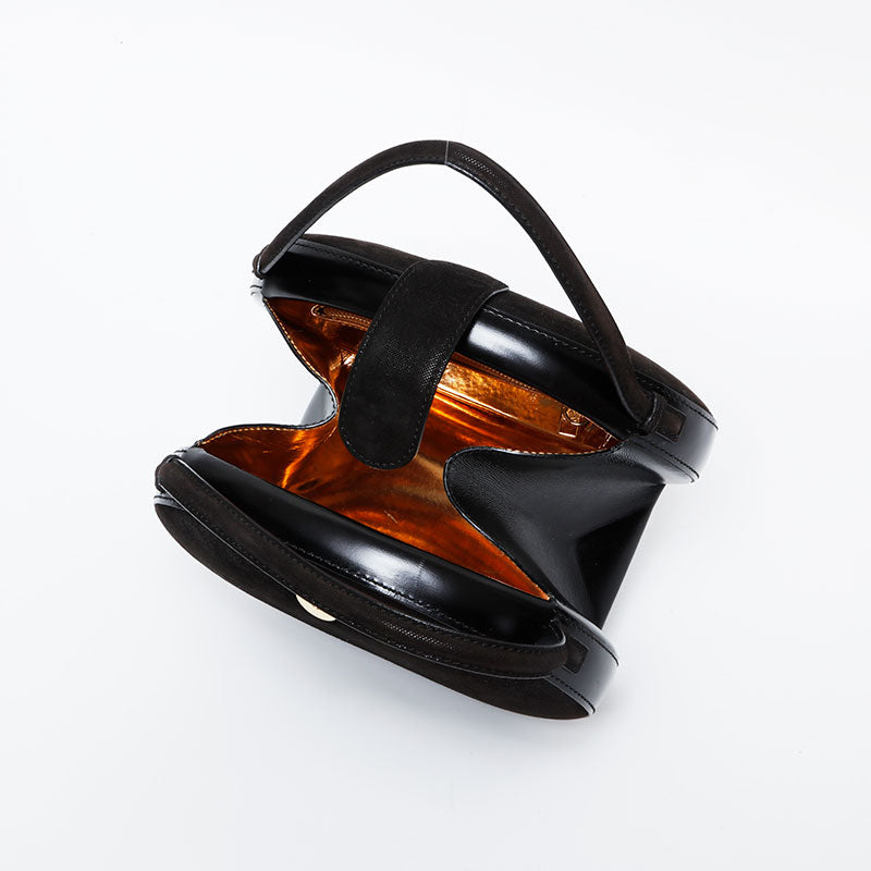 LOEWE 黒バック Loewe // Black Leather Large Flamenco Clutch Tote Bag – VSP