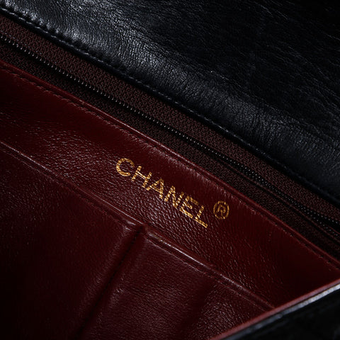 香奈儿（Chanel No. 1）1989-1991 Mini Matelasse Lambskin 7.9“连锁肩袋黑色WS21140