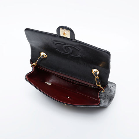 香奈儿（Chanel No. 1）1989-1991 Mini Matelasse Lambskin 7.9“连锁肩袋黑色WS21140