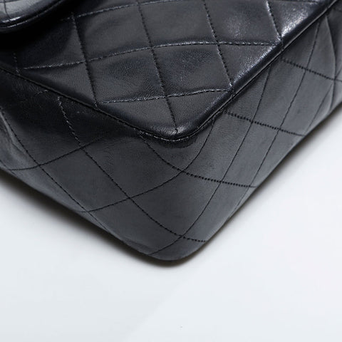 香奈儿（Chanel No. 1）1989-1991 Mini Matelasse Lambskin 7.9“连锁肩袋黑色WS21140