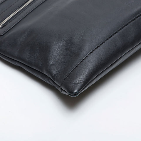 BALENCIAGA Leather Envelope Clutch bag black WS21165