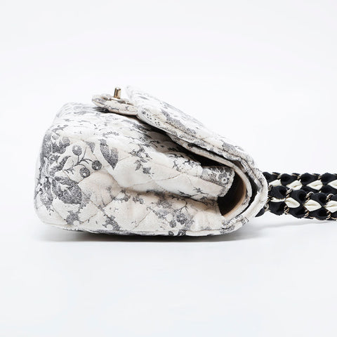 香奈儿第13号2009-2010 Velor Double flap Matelasse 9.8“肩带白色WS21186