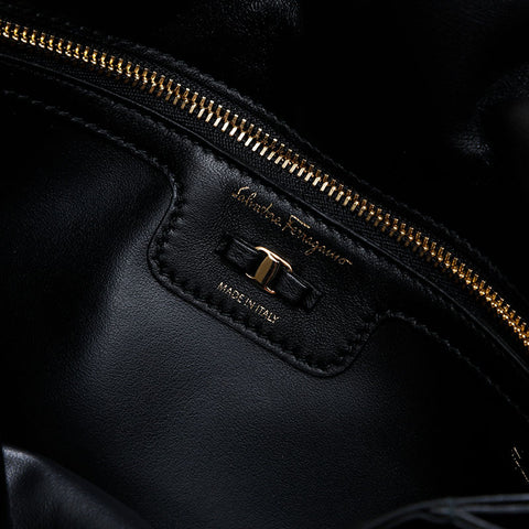 Salvatore Ferragamo Matelasse Vara Padetto链条肩带黑色WS21187